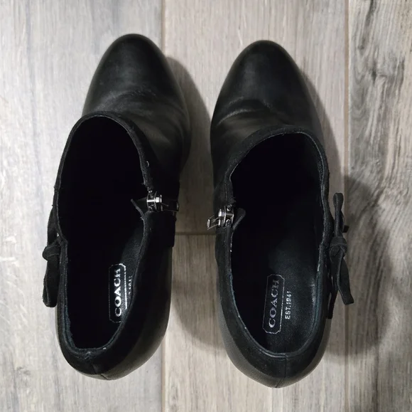 Coach Beatrice low ankle bootie heels,  size 8.5 women's - Picture 8 of 15